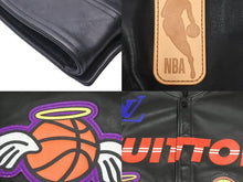 画像をギャラリービューアに読み込む, 定価約113万円 LOUIS VUITTON ルイヴィトン NBAロゴスレザーヒーロージャケット 牛革 1A90LD メンズ サイズ48 N38390 正規品