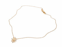Load image into Gallery viewer, GIVENCHY ジバンシィ ヴィンテージ ネックレス フラワーモチーフ ゴールド ラインストーン ユニセックス 良好 N38518
