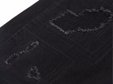 Load image into Gallery viewer, LOUIS VUITTON ルイヴィトン Fragment フラグメント ダメージ加工 デニム パンツ HDD32WDK0 ブラック FRGMT 美品 38580