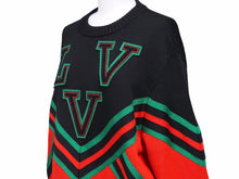Load image into Gallery viewer, 22SS LOUIS VUITTON ルイヴィトン LVVスポーツチームクルーネック ニット ブラック グリーン レッド 1A9SXD メンズ サイズS N38617