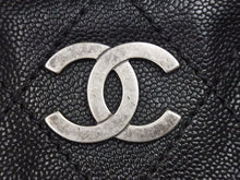 Load image into Gallery viewer, CHANEL シャネル マトラッセ キャビアスキン ハンドバッグ ブラック ヴィンテージ ガンメタリック金具 中古品 38694