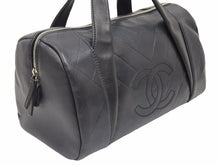 Load image into Gallery viewer, CHANEL シャネル ボストンバック 10 番台 ハンドバック ラムレザー ブラック ココマーク レディース 美品 38787