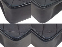 Load image into Gallery viewer, CHANEL シャネル シングル ハーフフラップ ショルダーバッグ ラムスキン 0番代 マトラッセ ゴールド金具 ブラック 中古 38866
