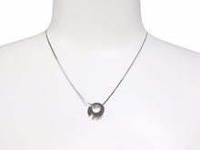 Load image into Gallery viewer, Christian Dior クリスチャンディオール ネックレス CDロゴ シルバー スネークチェーン ヴィンテージ ユニセックス 中古 38932