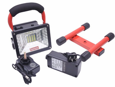 Supreme シュプリーム CORDLESS FLOOD LIGHT 投光器 LED ポータブルライト ランタン アウトドア レッド替 39001 
