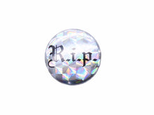 Load image into Gallery viewer, Supreme シュプリーム ピンズ 缶バッジ 2016AW R.I.P Pins ロゴ シルバー ブラック 未使用 N39070
