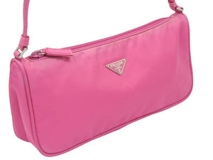 PRADA プラダ ハンドバッグ ポーチ ピンク ナイロン シルバー金具 レディース 美品 中古 39317