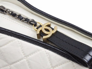 CHANEL シャネル ガブリエル ドゥ ホーボー チェインショルダーバッグ 24番台 ブラック ホワイト レディース 中古 39710