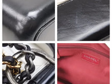 Load image into Gallery viewer, CHANEL シャネル ガブリエル ドゥ ホーボー チェインショルダーバッグ 24番台 ブラック ホワイト レディース 中古 39710