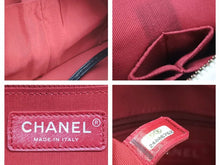 Load image into Gallery viewer, CHANEL シャネル ガブリエル ドゥ ホーボー チェインショルダーバッグ 24番台 ブラック ホワイト レディース 中古 39710