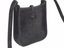 Load image into Gallery viewer, HERMES エルメス エブリンTPMドブリス ブラック ショルダーバッグ □H刻印 スエード 黒 美品 中古 39727
