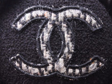 画像をギャラリービューアに読み込む, CHANEL シャネル イヤーマフ ブラック 黒 ココマーク ロゴ カシミヤ 耳あて ツイード 小物 レディース 中古 39761
