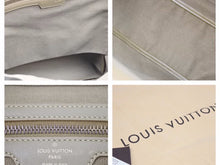 Load image into Gallery viewer, Louis Vuitton ルイヴィトン ラブコレクションラブ トートバッグPM カーキ M95469 カーキ キャンバス ユニセックス 中古 39889