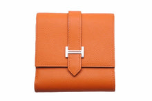 画像をギャラリービューアに読み込む, HERMES エルメス ベアン レクトベルソ 二つ折り財布 オレンジ レディース 女性 レザー エプソン 美品 中古 39944