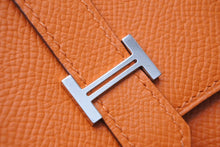 画像をギャラリービューアに読み込む, HERMES エルメス ベアン レクトベルソ 二つ折り財布 オレンジ レディース 女性 レザー エプソン 美品 中古 39944