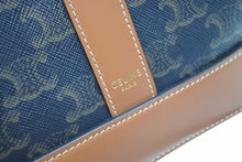 Load image into Gallery viewer, CELINE セリーヌ スモール バケット バッグ トリオンフ キャンバス 22SS 191442CAS.04LU ショルダーバッグ 中古 39992