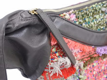 Load image into Gallery viewer, CHANEL シャネル ガールシャネル 15SS 21番台 ココマーク ショルダー レザー ツイード ピンク マルチカラー 美品 40048