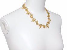 Load image into Gallery viewer, Christian Dior クリスチャンディオール ネックレス リーフ CDロゴ 65.7g ゴールド ユニセックス 中古 40074
