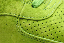 Load image into Gallery viewer, NEW BALANCE ニューバランス 576 スニーカー グリーン スエード メンズ サイズ29cm 中古 N40233