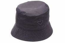 Load image into Gallery viewer, PRADA プラダ バケットハット 2020年製 RE-NYLON リサイクルナイロン サイズS 中古 40414 美品