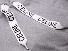 Load image into Gallery viewer, CELINE セリーヌ 21AW ロゴドロープルオーバーパーカー ルーズスウェット 2Y468052H ライトグレー 中古 40494