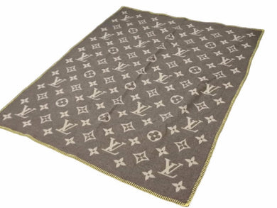 Louis Vuitton ルイヴィトン ブランケット ラグ 毛布 LVロゴ モノグラム アンゴラ混ウール M92067 ブラウン 40705