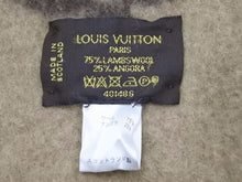 画像をギャラリービューアに読み込む, Louis Vuitton ルイヴィトン ブランケット ラグ 毛布 LVロゴ モノグラム アンゴラ混ウール M92067 ブラウン 40705