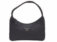 Load image into Gallery viewer, PRADA プラダ ホーボー MV515 ハンドバッグ ナイロン トライアングルロゴ ブラック 美品 中古 40873 正規品