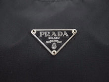 Load image into Gallery viewer, PRADA プラダ ホーボー MV515 ハンドバッグ ナイロン トライアングルロゴ ブラック 美品 中古 40873 正規品