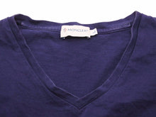 Load image into Gallery viewer, MONCLER モンクレール MAGLIA Tシャツ トップス Vネック ストライプ ワンポイント レッド ホワイト ネイビー サイズL 中古 40900