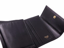 画像をギャラリービューアに読み込む, 美品 CELINE セリーヌ 二つ折り財布 ロゴ ブラック 財布 レザー 小物 ウォレット 41040