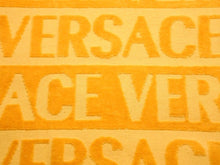 Load image into Gallery viewer, 美品 VERSACE ヴェルサーチ BAROQUE バロック バスタオル ZTO101601-ZCOSP052 ブランケット イエロー 41139