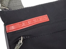 Load image into Gallery viewer, PRADA プラダ プラダスポーツ ショルダーバッグ ポシェット 斜め掛け ナイロン ブラック ブラック グレー 4VA032 美品 41182