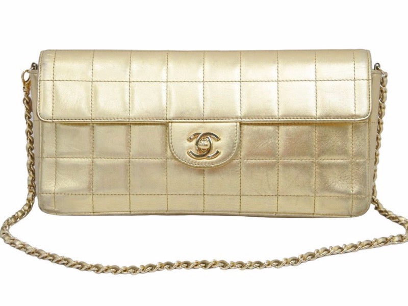 CHANEL シャネル チョコバー26 ショルダーバッグ 肩掛け ベージュ ターンロック ゴールド金具 良品 中古 41200