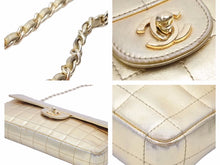 画像をギャラリービューアに読み込む, CHANEL シャネル チョコバー26 ショルダーバッグ 肩掛け ベージュ ターンロック ゴールド金具 良品 中古 41200