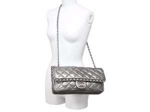 CHANEL シャネル マトラッセ ダブルフラップ ダブルチェーンバッグ 14番台 ラムスキン メタリックレザー グレー 中古 美品 41236