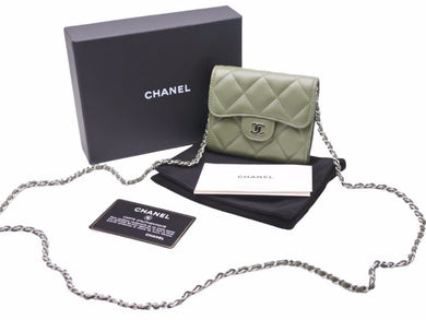 新品同様 CHANEL シャネル マトラッセ クラシックチェーンクラッチコインケース AP0238 31番台 ラムスキン グリーン 中古 41242