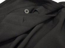 Load image into Gallery viewer, ISSEY MIYAKE イッセイミヤケ パンツ ボトムス 2022ss IL55FF112 ポリエステル ブラック サイズ3 美品 中古 41299