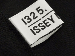 ISSEY MIYAKE イッセイミヤケ パンツ ボトムス 2022ss IL55FF112 ポリエステル ブラック サイズ3 美品 中古 41299
