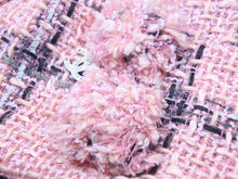 Load image into Gallery viewer, 極美品 CHANEL シャネル ニットキャップ ピンク ツイード ココマーク 帽子 ロゴ サイズ57 中古 41314