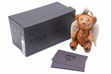 Load image into Gallery viewer, MCM エムシーエム キーホルダー チャーム クマ キューピット 小物 ブラウン ホワイト ゴールド金具 レザー 中古 41339
