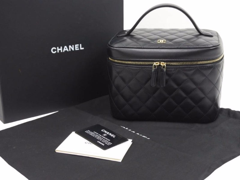 未使用 CHANEL シャネル 29番台 マトラッセ バニティ 化粧ポーチ 