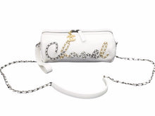 Load image into Gallery viewer, 新品同様 CHANEL シャネル チェーンショルダーバッグ カーフスキン 29番台 ホワイト ゴールド シルバー金具 中古 41544