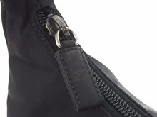 Load image into Gallery viewer, PRADA プラダ MV515 ホーボー ハンドバッグ ミニバッグ 三角ロゴ金具 プレート ナイロン ブラック レディース 美品 中古 41677