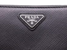 画像をギャラリービューアに読み込む, 定価10万円 PRADA プラダ サフィアーノトライアングルカードケース 2MR021_QHH_F0002 ブラック シルバー金具 美品 中古 41738