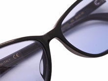 Load image into Gallery viewer, GUCCI グッチ メガネ カラー ブルーレンズ サングラス GG0493 005 55□15-150 アイウェア 眼鏡 小物 ブラック 美品 中古 41745
