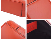 Load image into Gallery viewer, 極美品 Supreme シュプリーム Louis Vuitton ルイヴィトン ダヌーブPM エピ Ｍ53417 17AW レッド ホワイト 41796