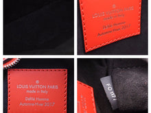 Load image into Gallery viewer, 極美品 Supreme シュプリーム Louis Vuitton ルイヴィトン ダヌーブPM エピ Ｍ53417 17AW レッド ホワイト 41796