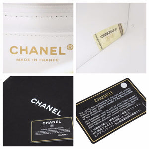 極美品 CHANEL シャネル マトラッセ チェーンショルダーバッグ 23番台 サテン ホワイト マルチカラー ゴールド金具 中古 41922