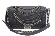 画像をギャラリービューアに読み込む, CHANEL シャネル ショルダーバッグ ボーイシャネル カーフスキン フルフラップ 18番台 ブラック 美品 中古 42151